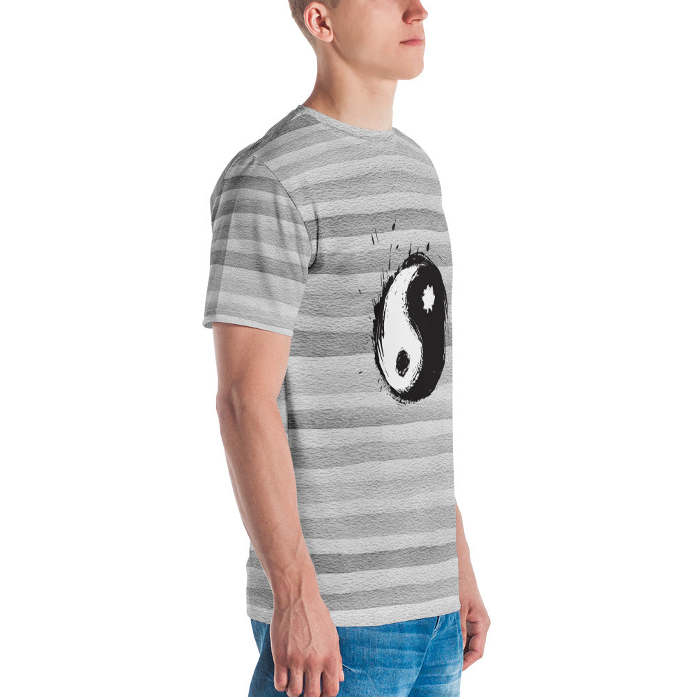 Vintage Men's T-shirt. Yin-Yang Symbol!