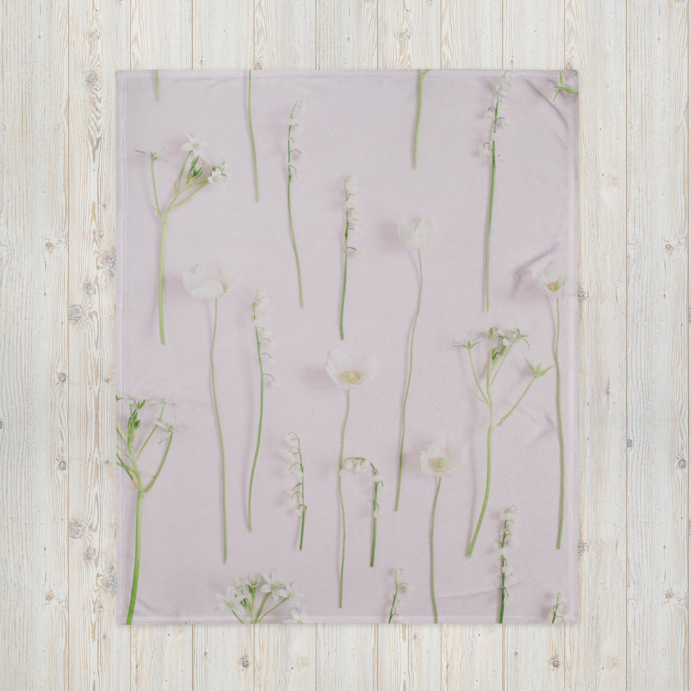 Glorious Throw Blanket. Pink Pastel and Flowers!